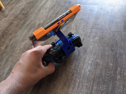 Anteprima di Supporto per telefono controller Xbox (7)